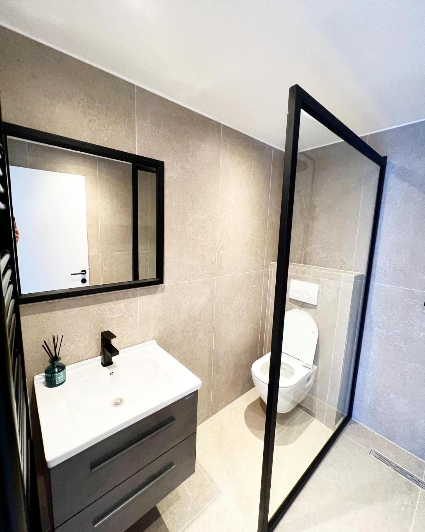 Mayfair Suites Antwerp Exterior photo