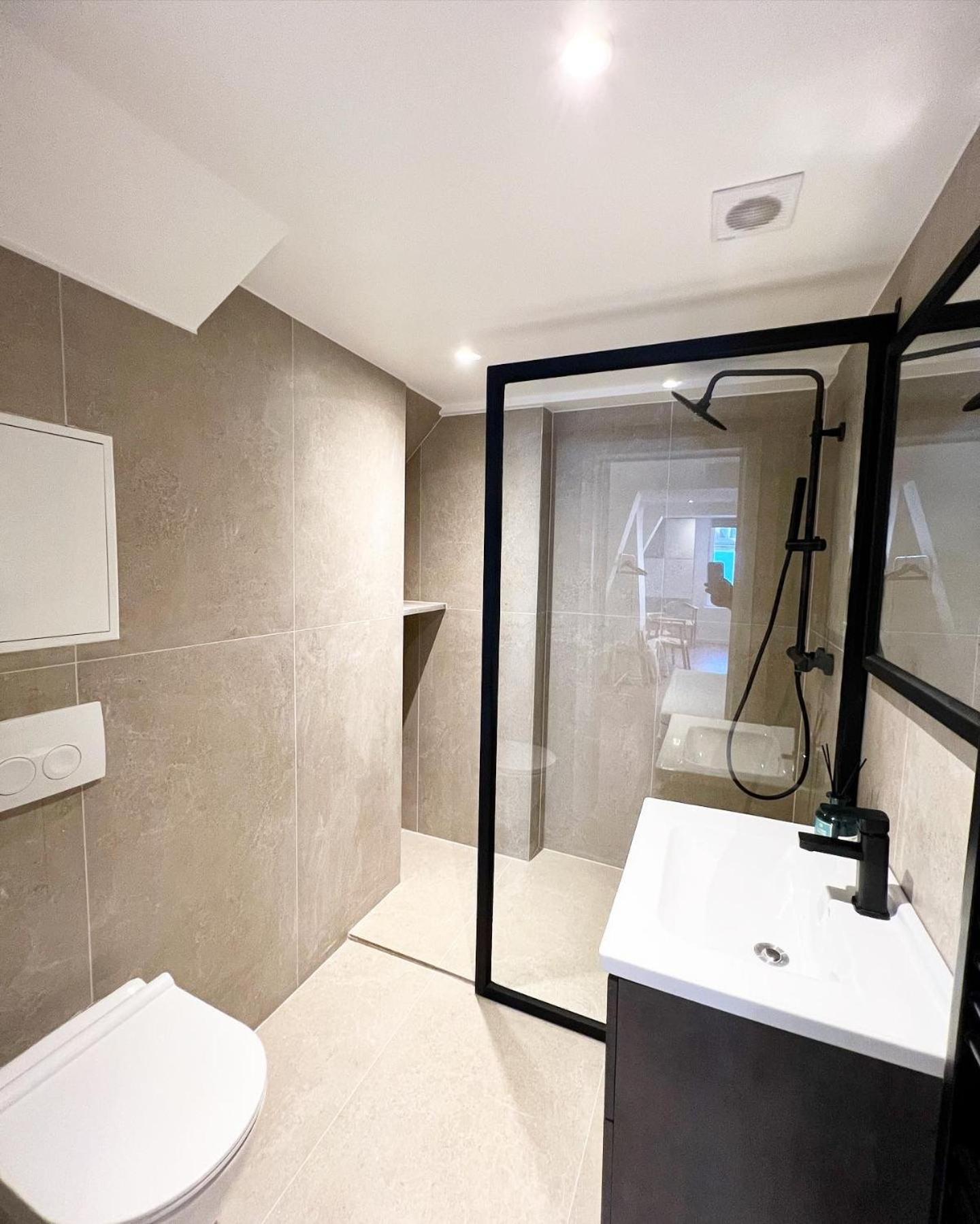 Mayfair Suites Antwerp Exterior photo